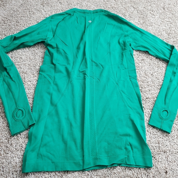 Lululemon Long Sleeve Swiftly 💚 - Picture 8 of 9